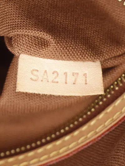 Pre-owned Louis Vuitton 2011 Batignolles Horizontal Shoulder Bag In Brown