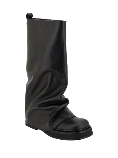 Attico 'robin' Black Boots With Square Toe And Logo Plaque On The Rear In Black