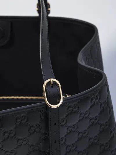 Gucci Women Gg Emblem Leather Shoulder Bag