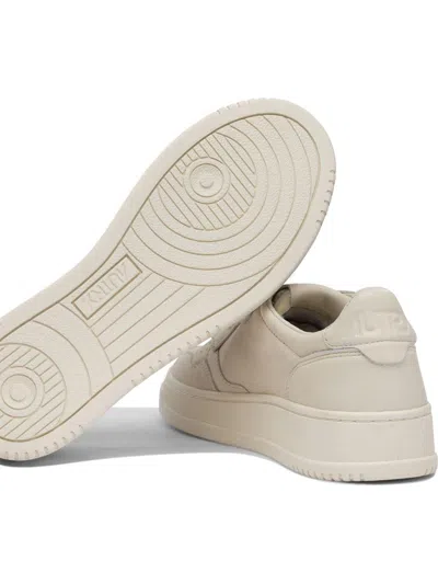 Autry "medalist Low" Sneakers