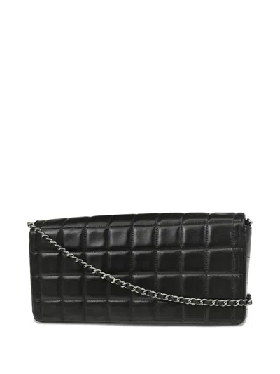 Pre-owned Chanel 2000 East West Choco Bar Shoulder Bag In Black