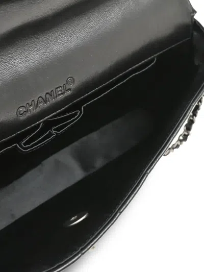 Pre-owned Chanel 2000 East West Choco Bar Shoulder Bag In Black