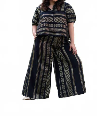 Just Bellina Folklore Top In Black In Black