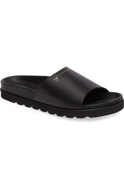 Giuseppe Zanotti Logo Print Flip Flops In Black