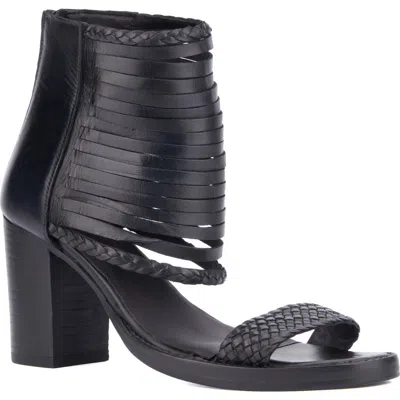 Vintage Foundry Leila Fringe Sandal In Black