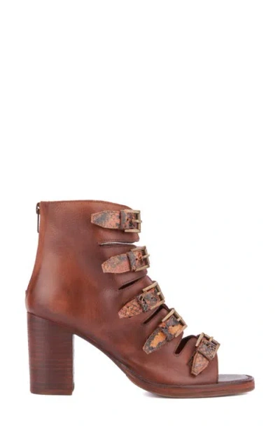 Vintage Foundry Lauralyn Sandal