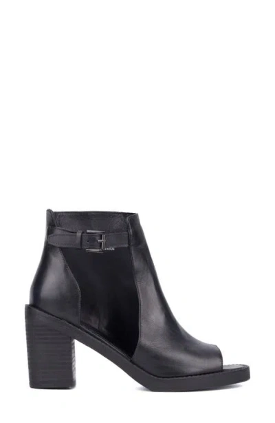 Vintage Foundry Laverne Block Heel Sandal