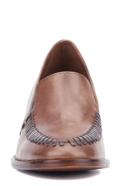 Vintage Foundry Elaine Whipstitch Loafer In Brown