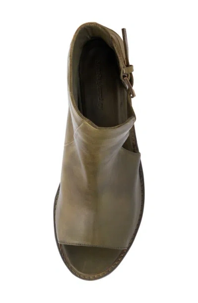 Vintage Foundry Laverne Block Heel Sandal