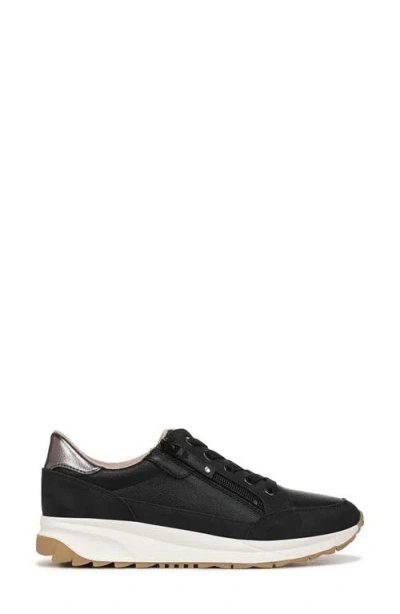 Naturalizer Jace Sneaker
