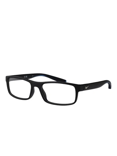 长方形镜框眼镜