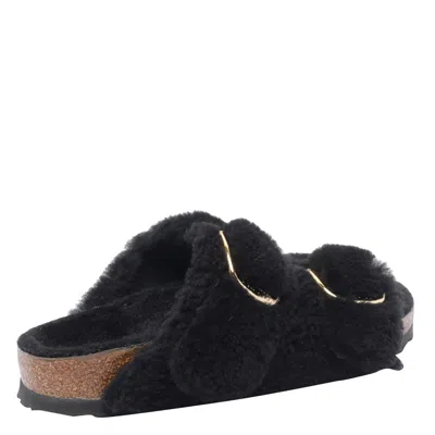 Birkenstock Arizona Shearling Slides With Large Buckle In Black