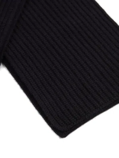 Maison Margiela Ribbed Cashmere Scarf In Black