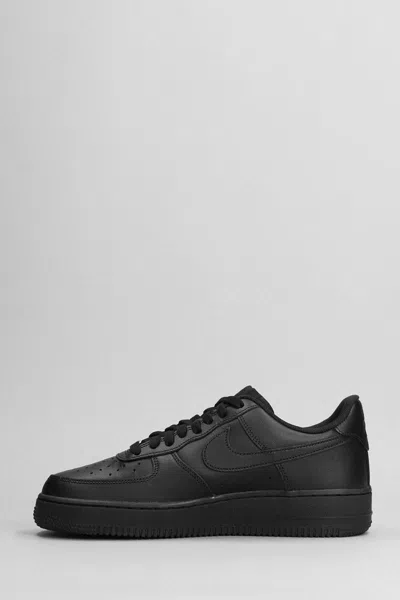 Nike Air Force 1 07