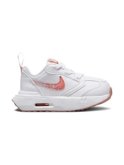 Nike Air Max Dawn Se Sneaker In White