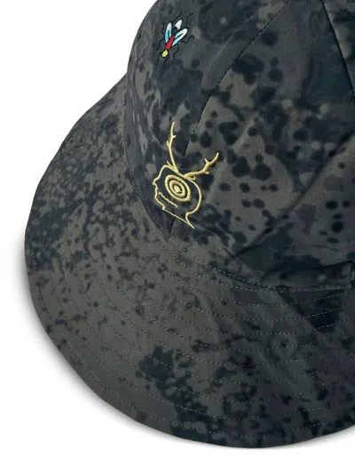South2 West8 X Brain Dead Fishing Bucket Hat In Black