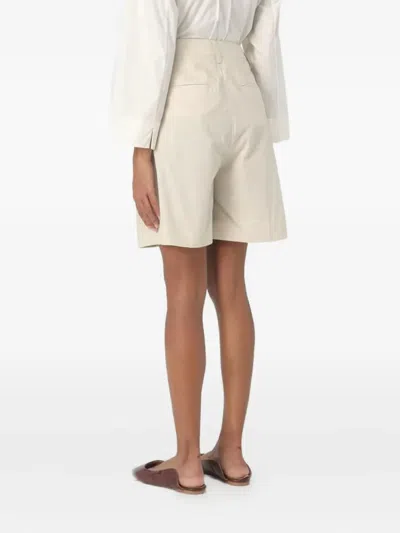 Woolrich Pleated Button Shorts In White