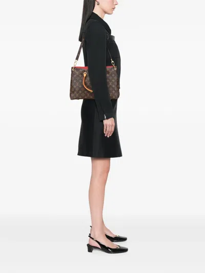 Pre-owned Louis Vuitton 2016 Monogram Pallas Mm Satchel