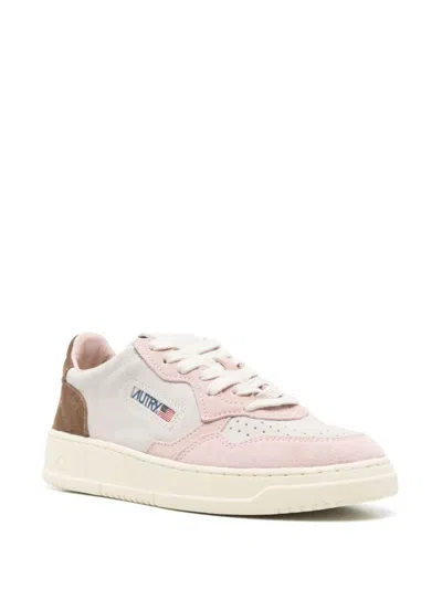 Autry Medalist Low Tricolor Sneakers In Suede Color Powder And Ebony
