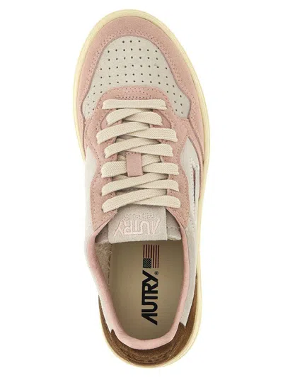 Autry Medalist Low Tricolor Sneakers In Suede Color Powder And Ebony