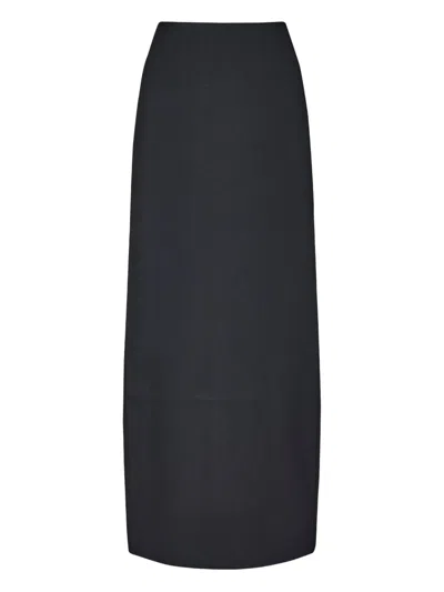 Max Mara Fitted Black Skirt With Discreet Side Zipper In Black