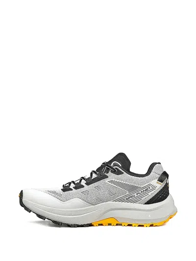 Scarpa Mesh-panelling Sneakers In Gray