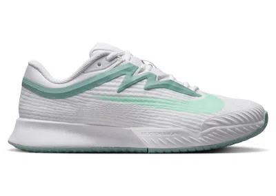 Pre-owned Nike Court Air Zoom Vapor Pro 3 Hc (women's) Sneakers In White/cannon/mint Foam