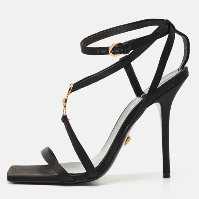Pre-owned Versace Black Satin Medusa T-strap Sandals Size 39