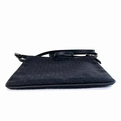 Pre-owned Fendi Black Canvas Leather Shoulder Bag ()