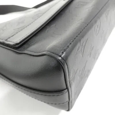 Pre-owned Louis Vuitton Black Leather Shoulder Bag ()