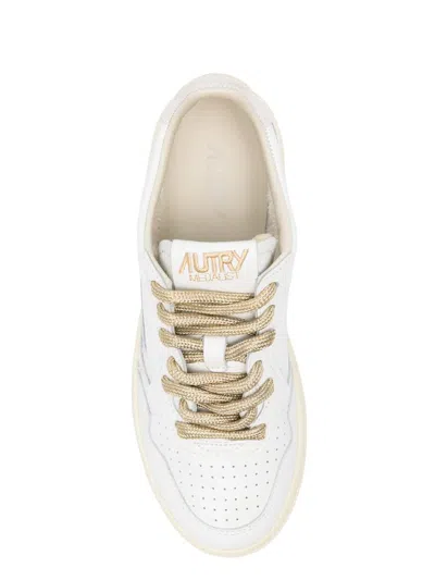 Autry White Sneakers With Perforated Toebox In White