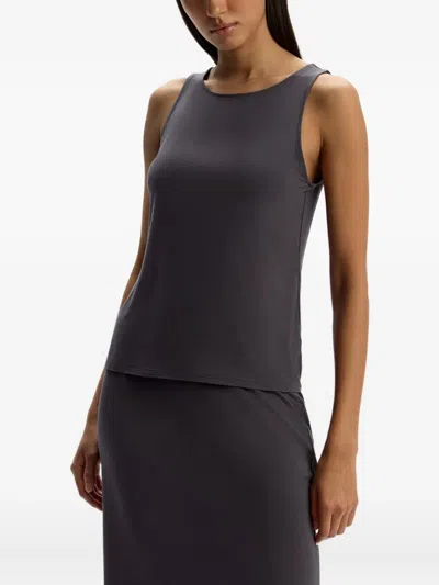 12 Storeez Round-neck Top