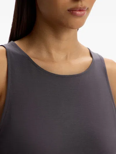 12 Storeez Round-neck Top