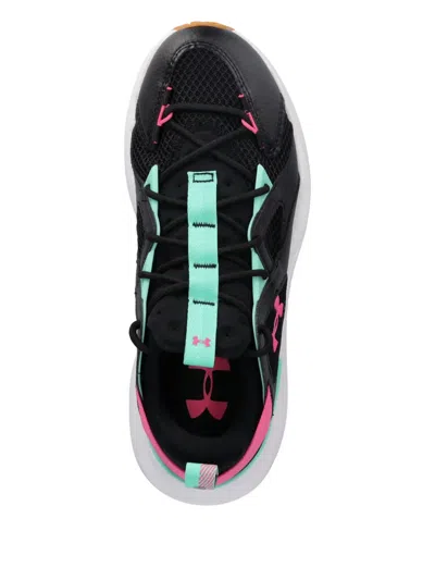 拼接网面运动鞋