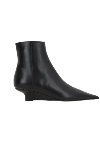 Totême Toteme Sharp 50 Leather Ankle Boots