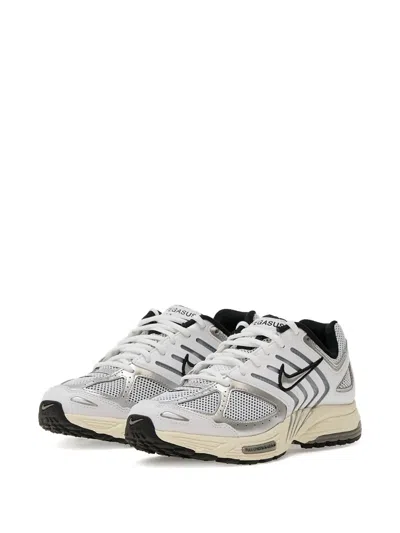 Nike Air Pegasus 2005 Sneakers