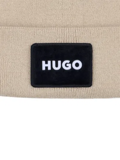 Hugo Boss Logo-patch Beanie In Neutral