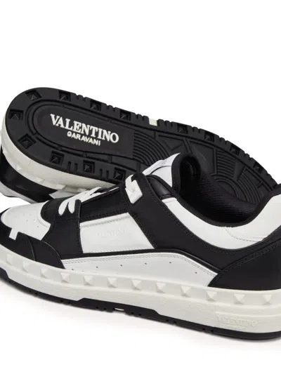 Valentino Garavani Men Two-tone Leather Freedots Sneakers