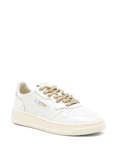 Autry White Sneakers With Perforated Toebox In White