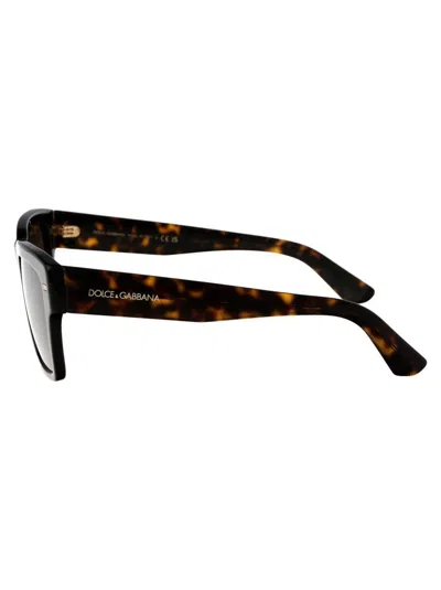 Dolce & Gabbana Eyewear Square Frame Sunglasses In Black