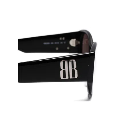 Balenciaga Geometric Frame Sunglasses In Black