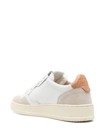 Autry Medialist Low Leather Sneakers