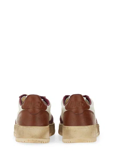 Autry Medalist Low Super Vintage Sneakers
