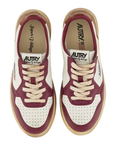 Autry Medalist Low Super Vintage Sneakers