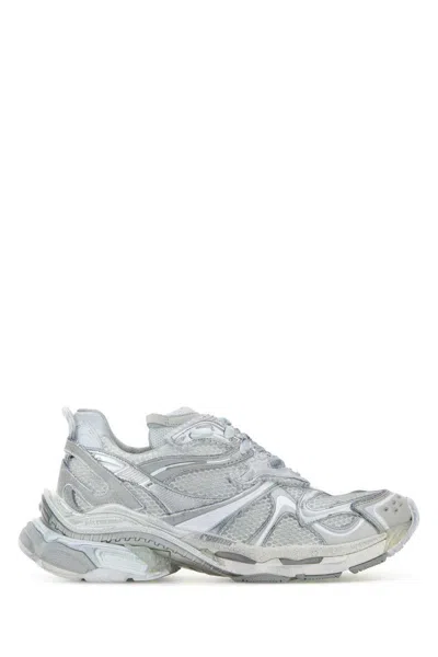 Balenciaga Men Grey Runner 2 Sneakers