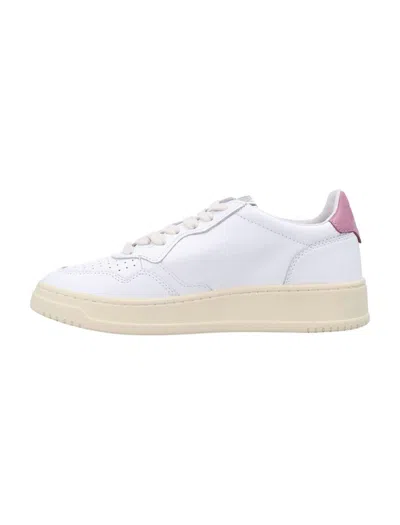 Autry Medalist Low Sneakers In White And Polignac Leather Shoes