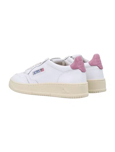 Autry Medalist Low Sneakers In White And Polignac Leather Shoes