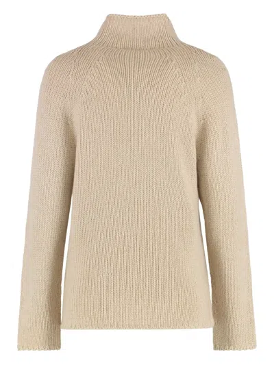 The (alphabet) Turtleneck Cashmere Sweater In Nude