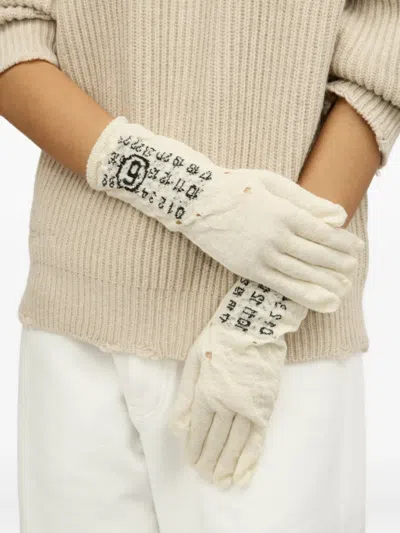 Mm6 Maison Margiela Numbers-motif Knitted Gloves In White
