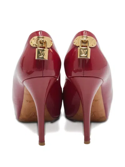 Pre-owned Louis Vuitton 90mm Patent Leather Peep Toe Pumps In Red